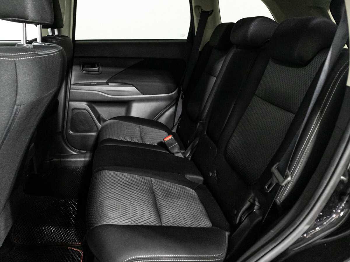 Mitsubishi Outlander, 2018 Фото №10