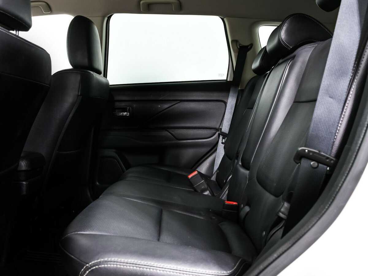 Mitsubishi Outlander, 2017 Фото №13