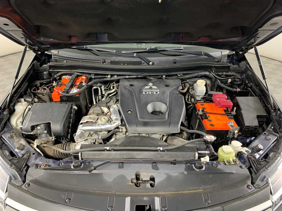 Mitsubishi Pajero Sport, 2018 Фото №11