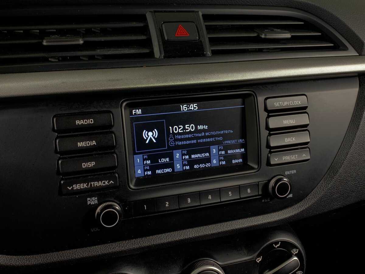 Kia Rio, 2017 Фото №16