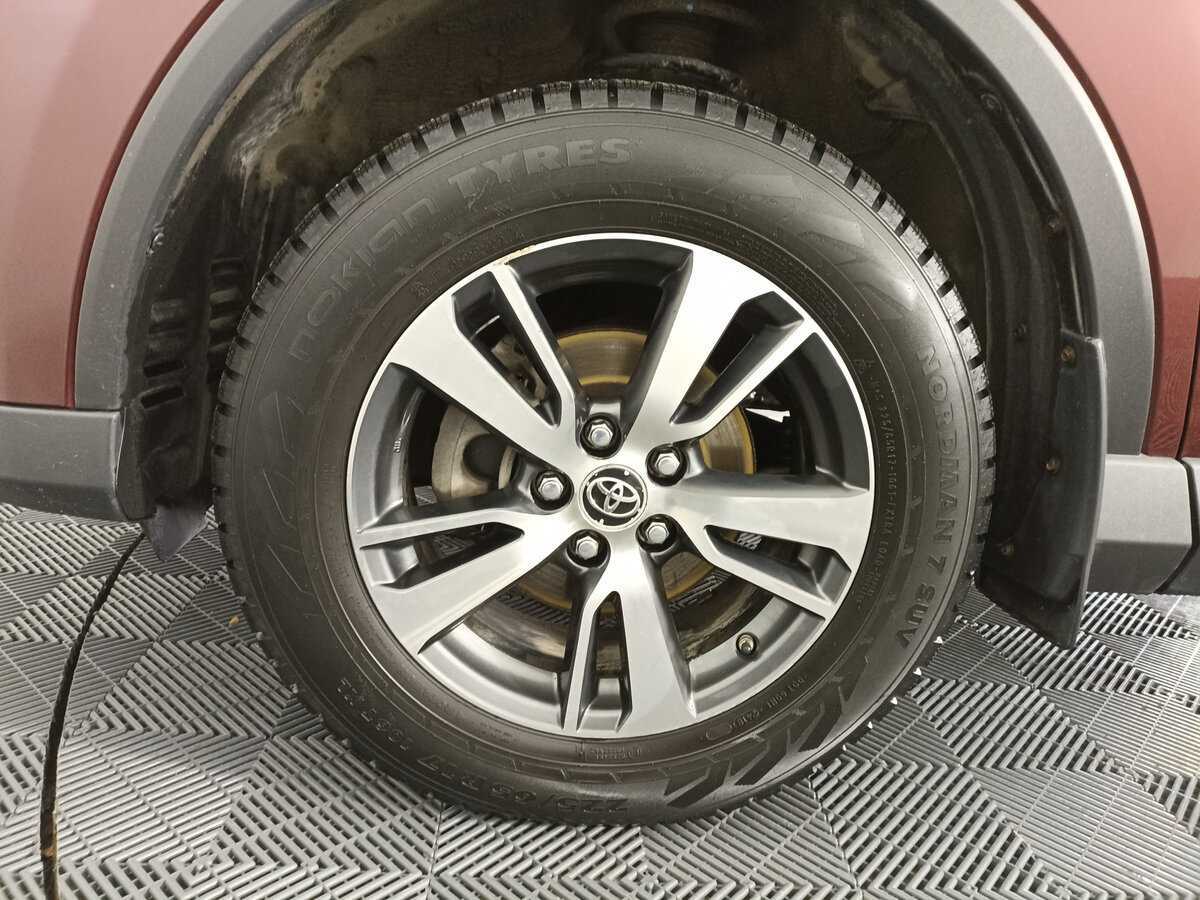 Toyota RAV4, 2018 Фото №18