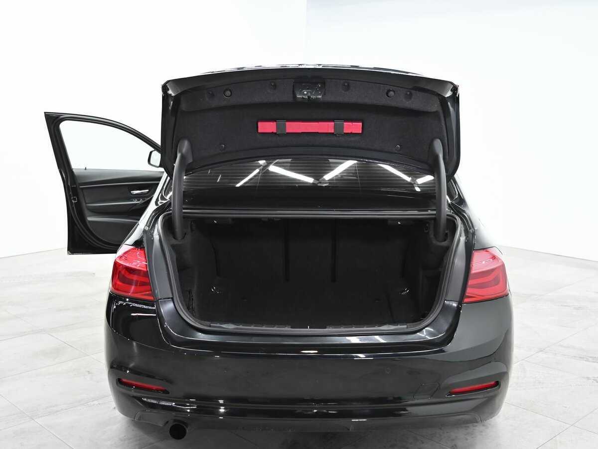 BMW 3 серии 318i, 2017 - 155 000 км. | Фото №5