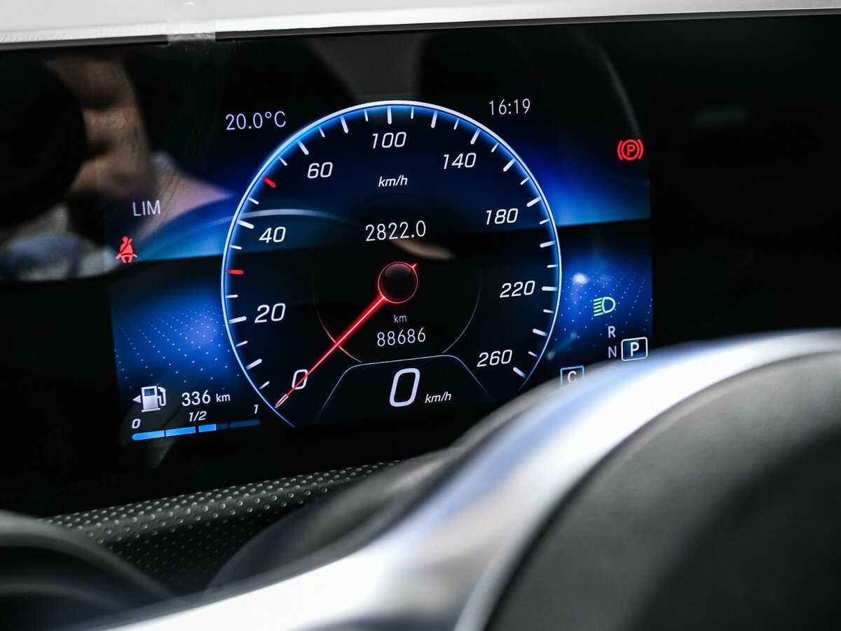 Mercedes-Benz CLA 200, 2019 Фото №10