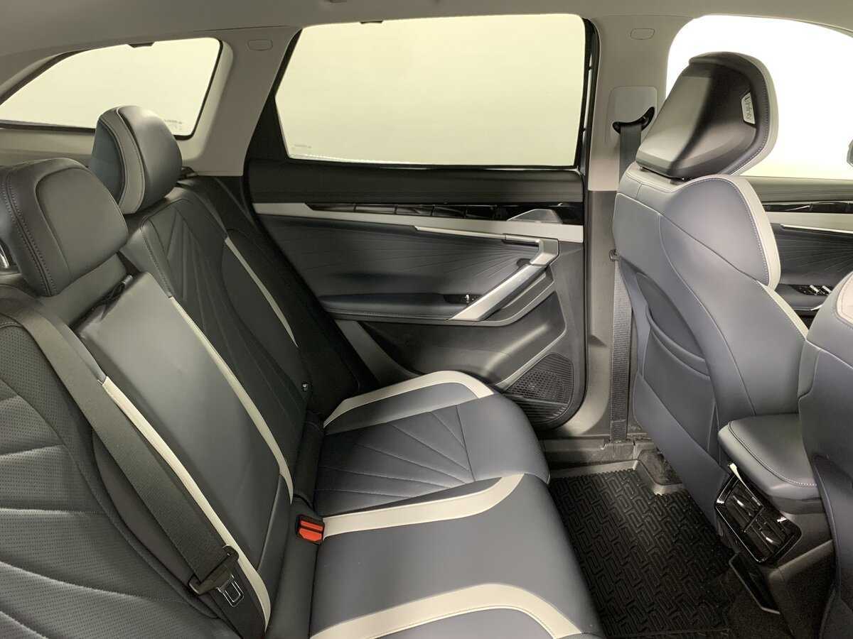 Geely Atlas, 2023 Фото №18