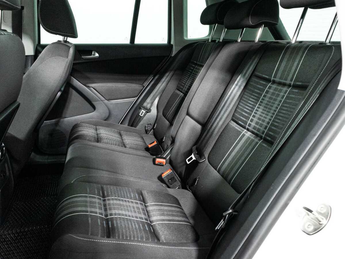 Volkswagen Tiguan, 2015 Фото №10