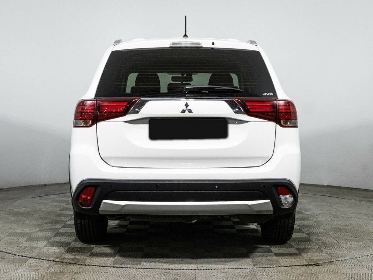 Mitsubishi Outlander, 2016 Фото №6