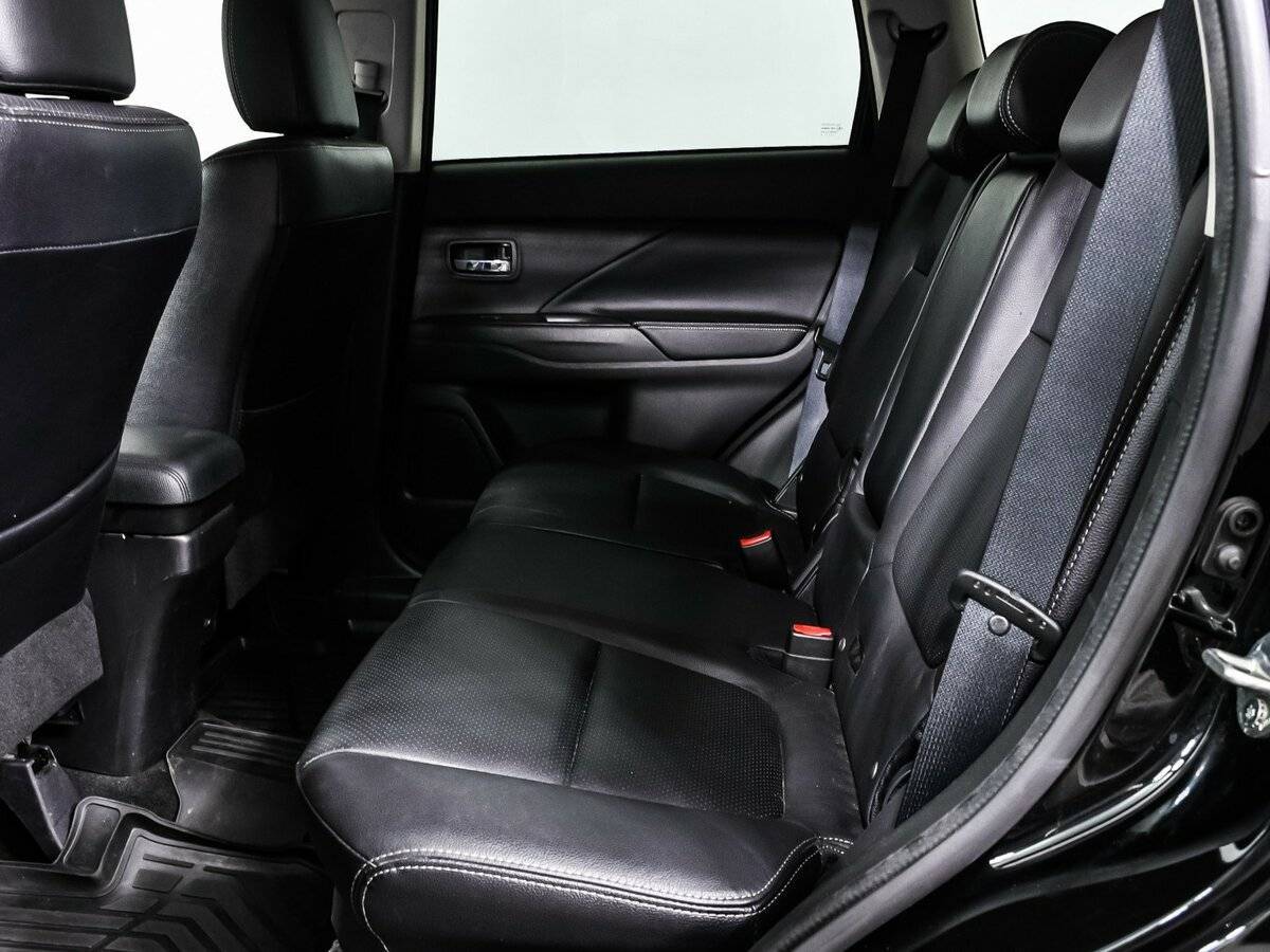 Mitsubishi Outlander, 2018 Фото №12