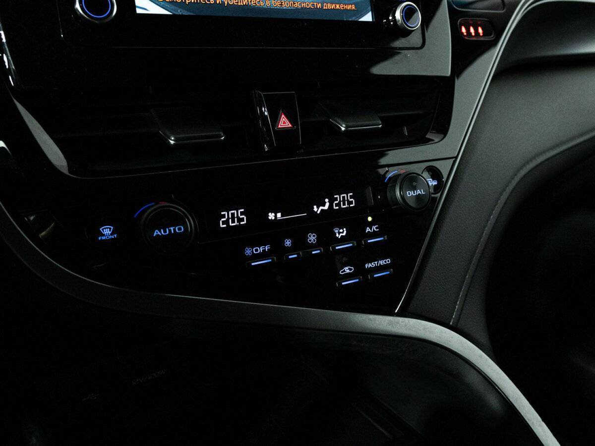 Toyota Camry, 2021 Фото №17