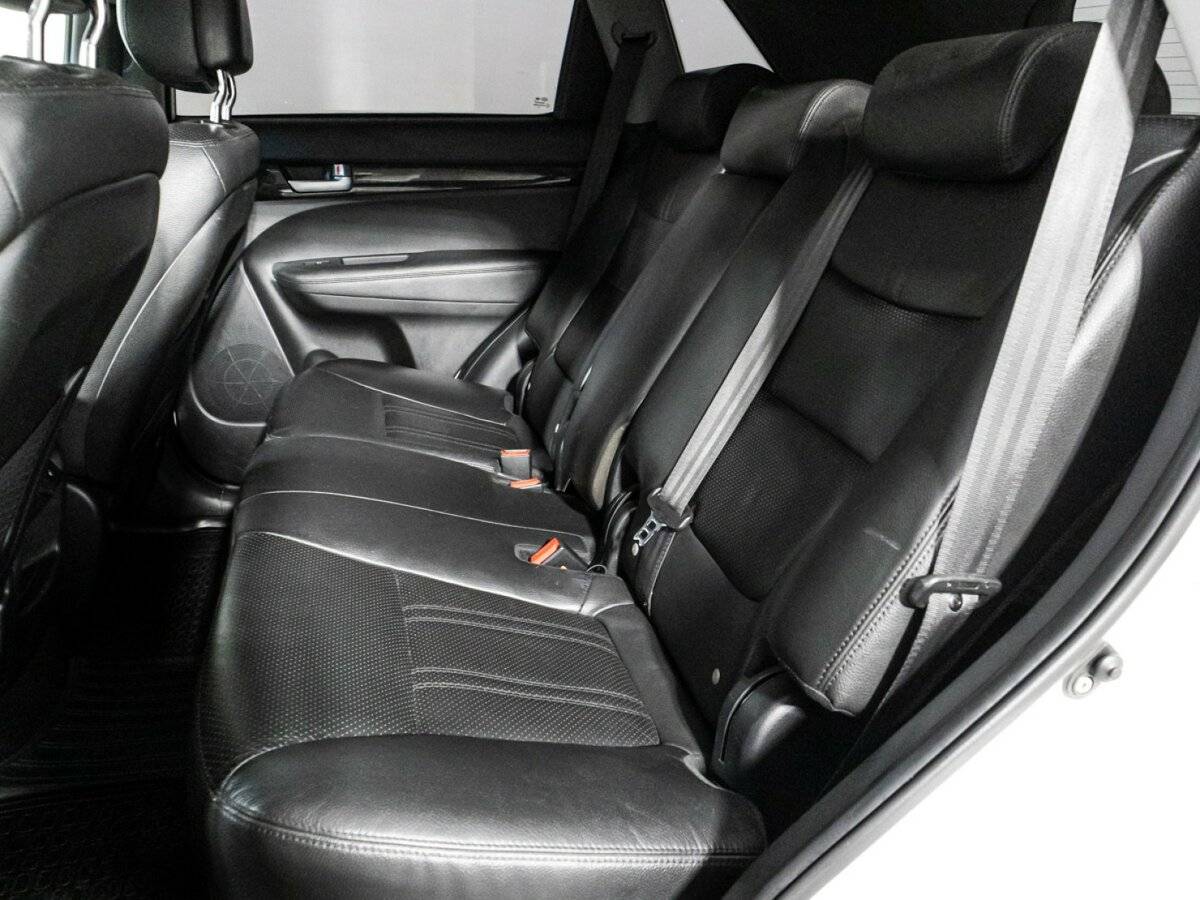 Kia Sorento, 2018 Фото №8