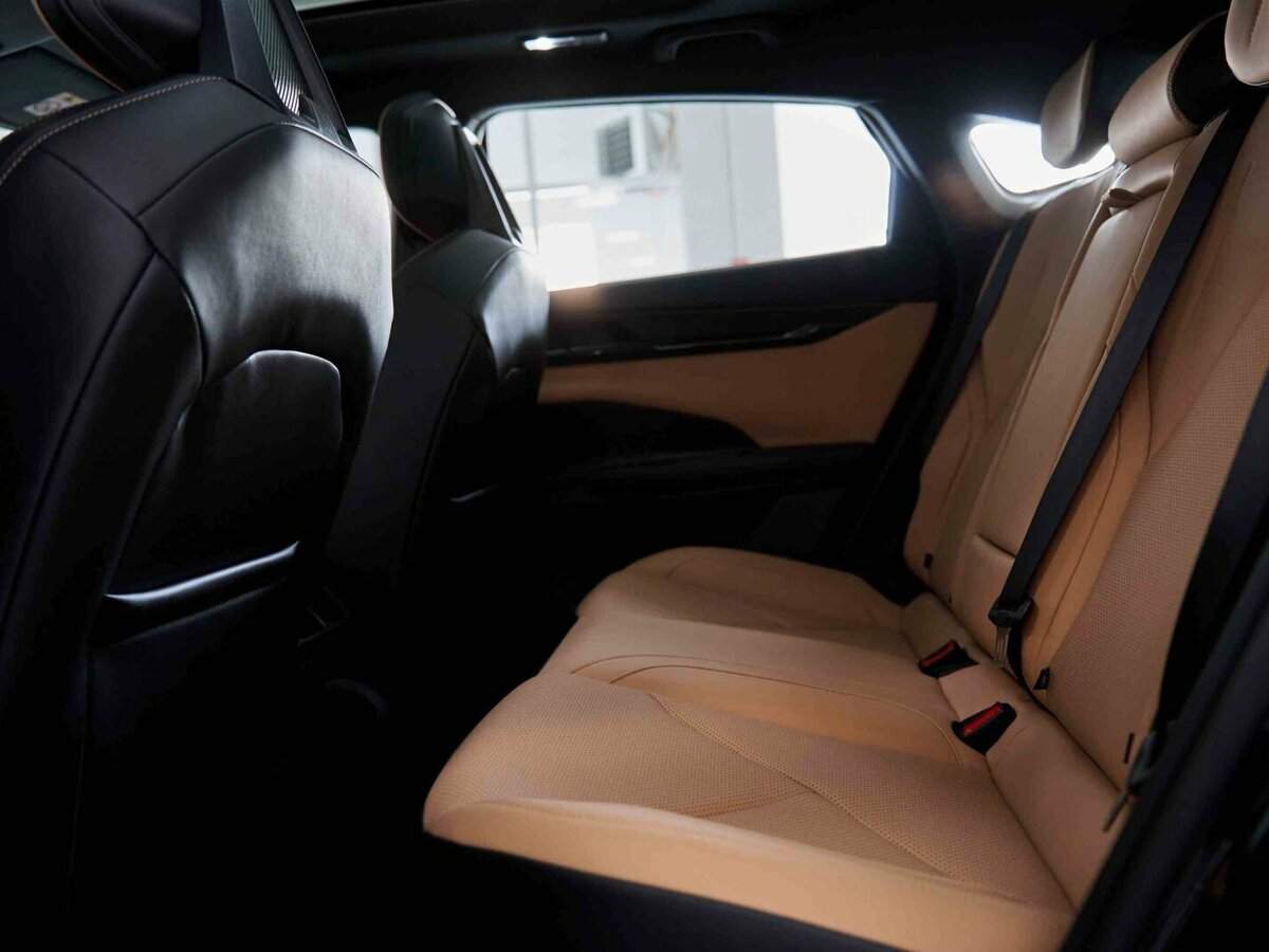 Changan UNI-V, 2024 Фото №22