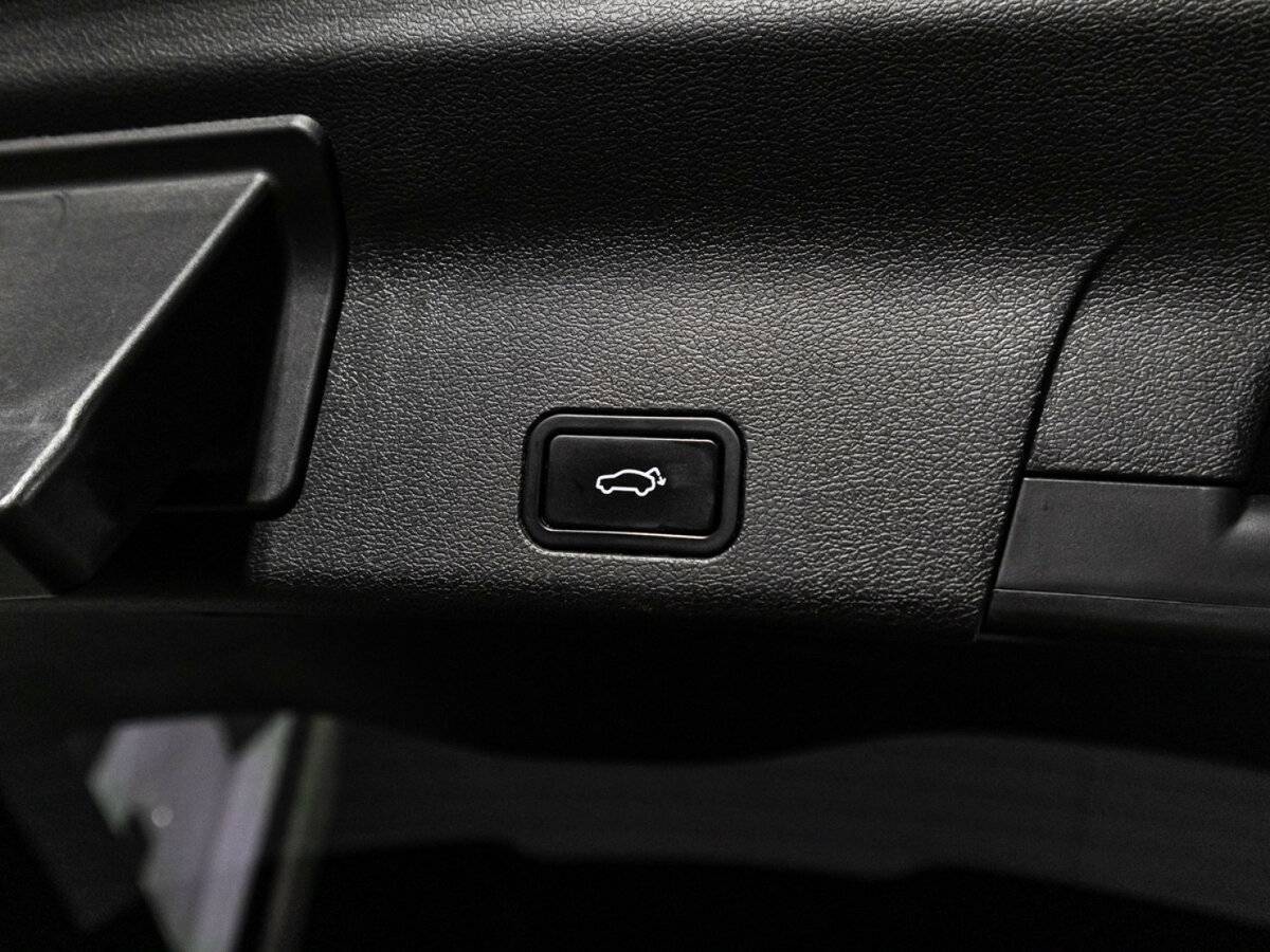 Geely Atlas Pro, 2023 Фото №16