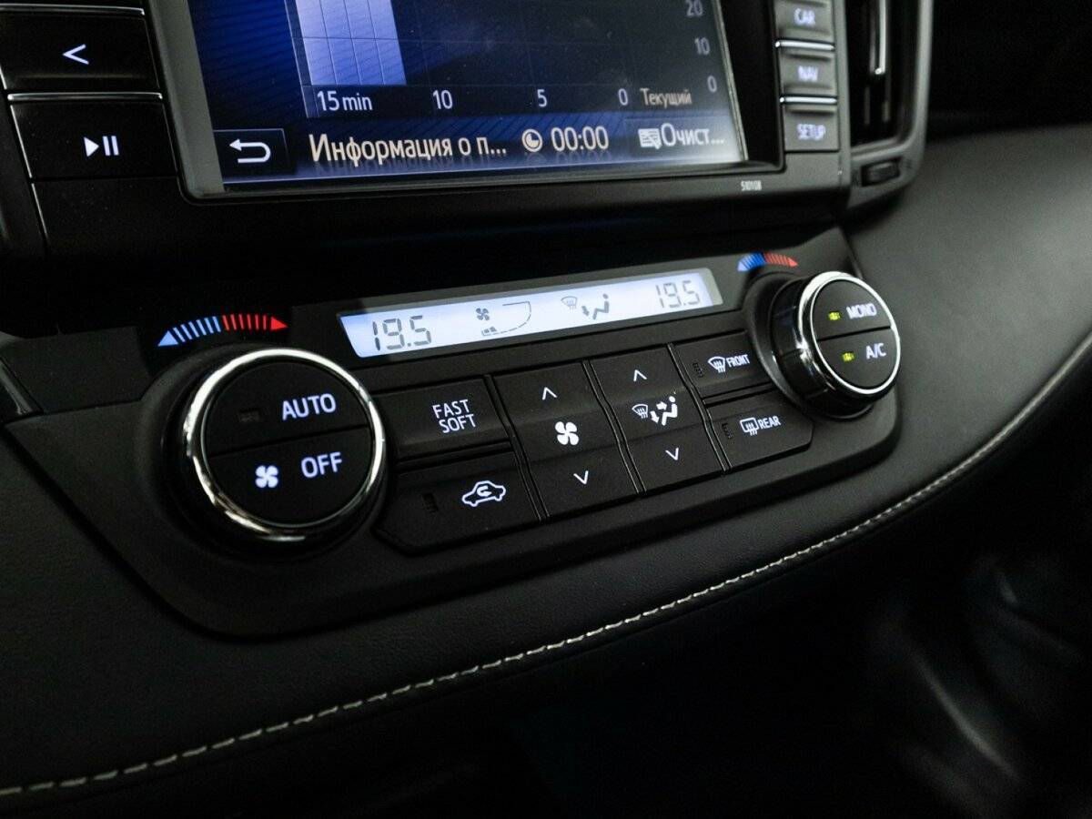 Toyota RAV4, 2019 Фото №18