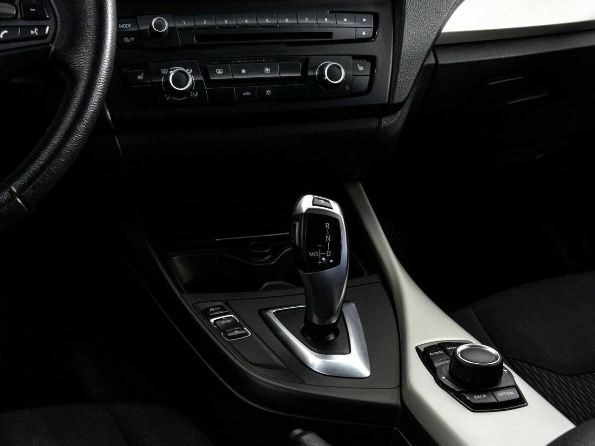 BMW 1 серии 116i, 2012 Фото №12