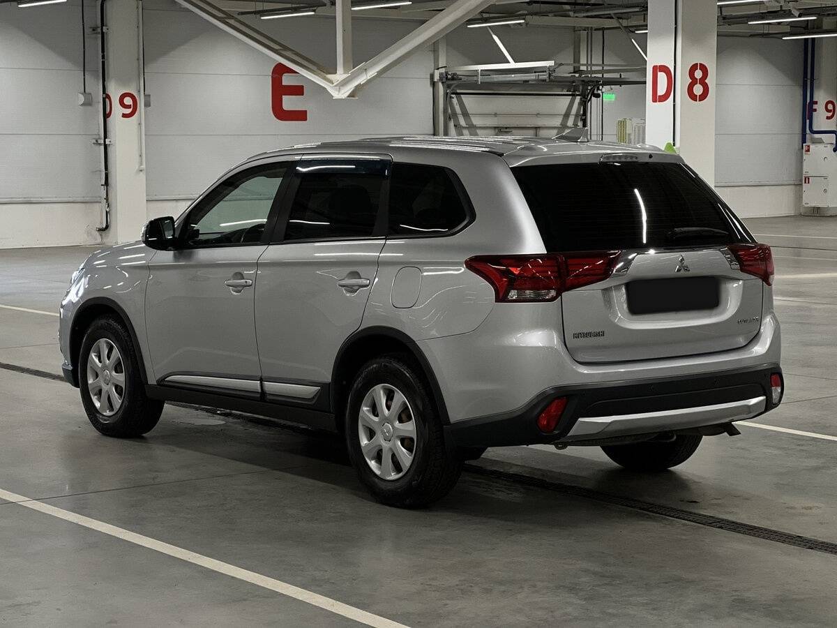 Mitsubishi Outlander, 2017 - 107 670 км. | Фото №7
