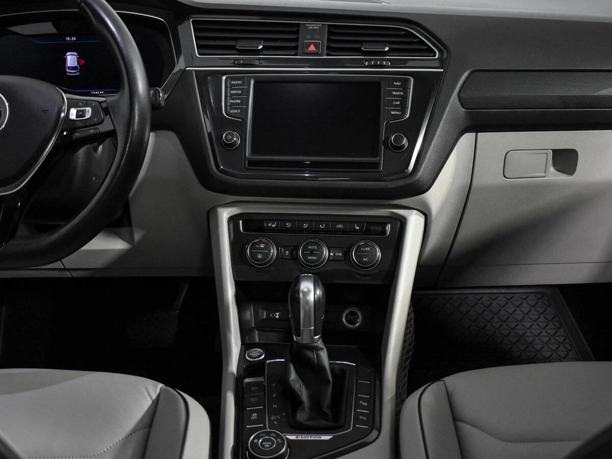 Volkswagen Tiguan, 2017 Фото №14
