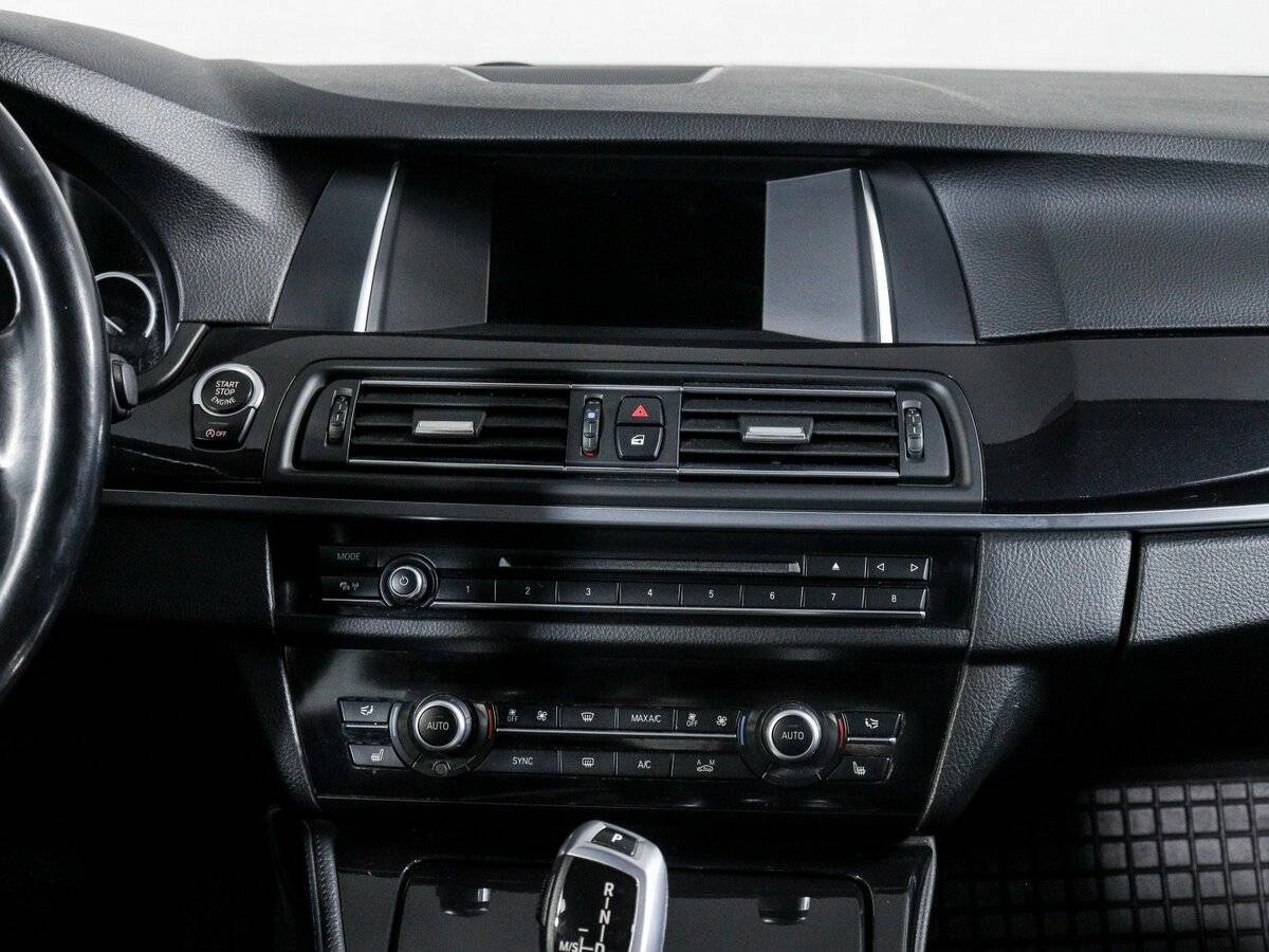 BMW 5 серии 528i xDrive, 2014 Фото №14