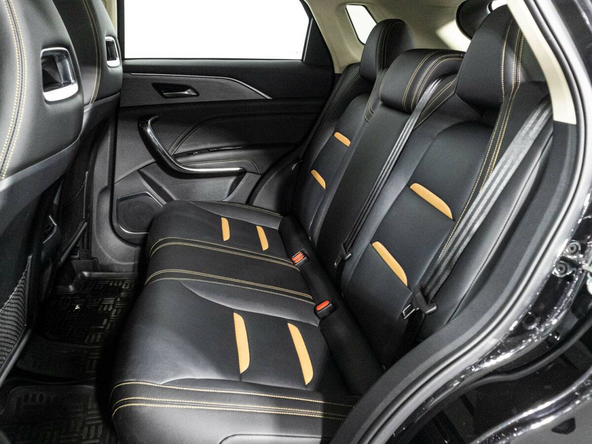 FAW Bestune T77, 2022 Фото №10