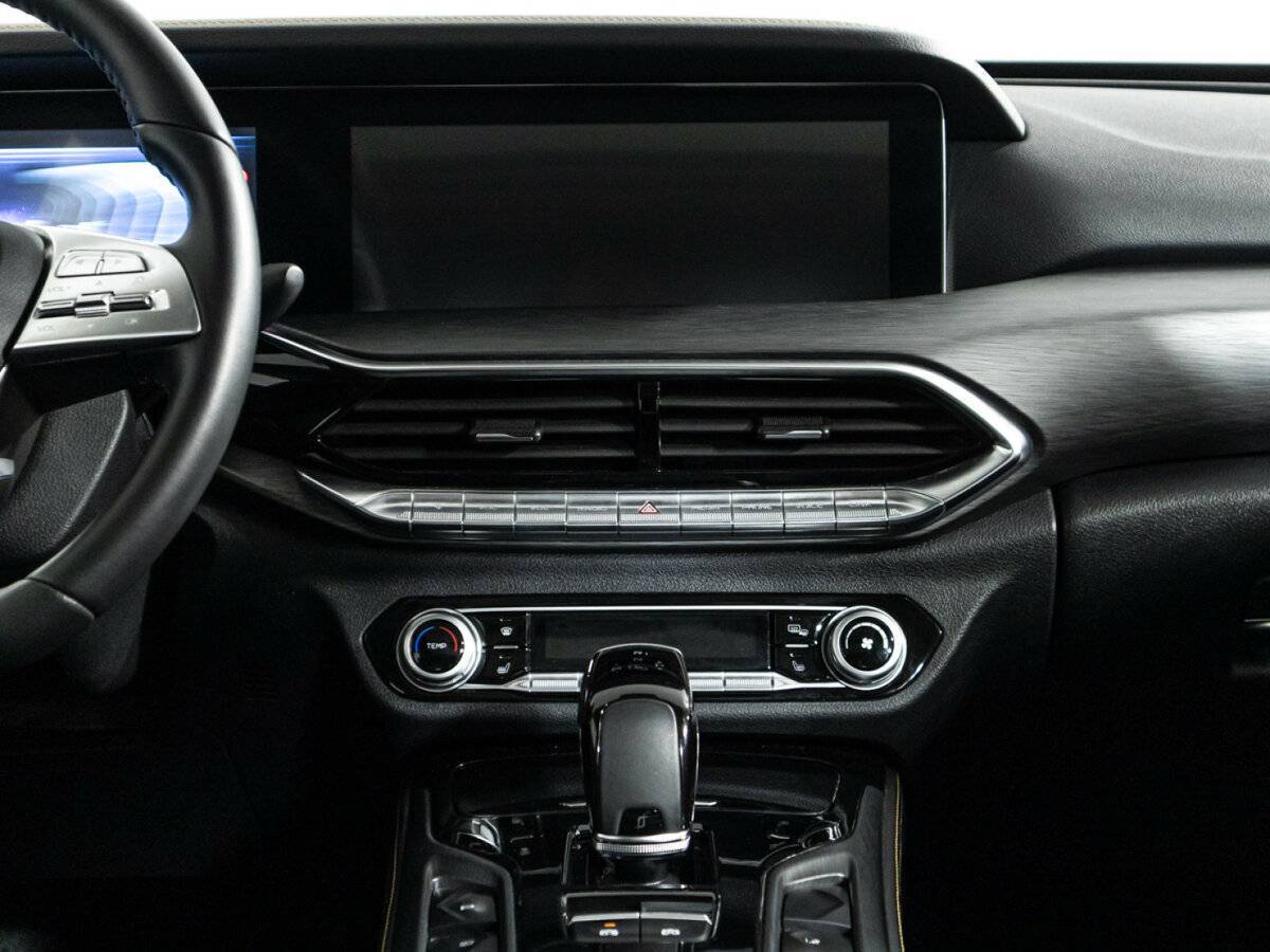 FAW Bestune T77, 2022 Фото №14