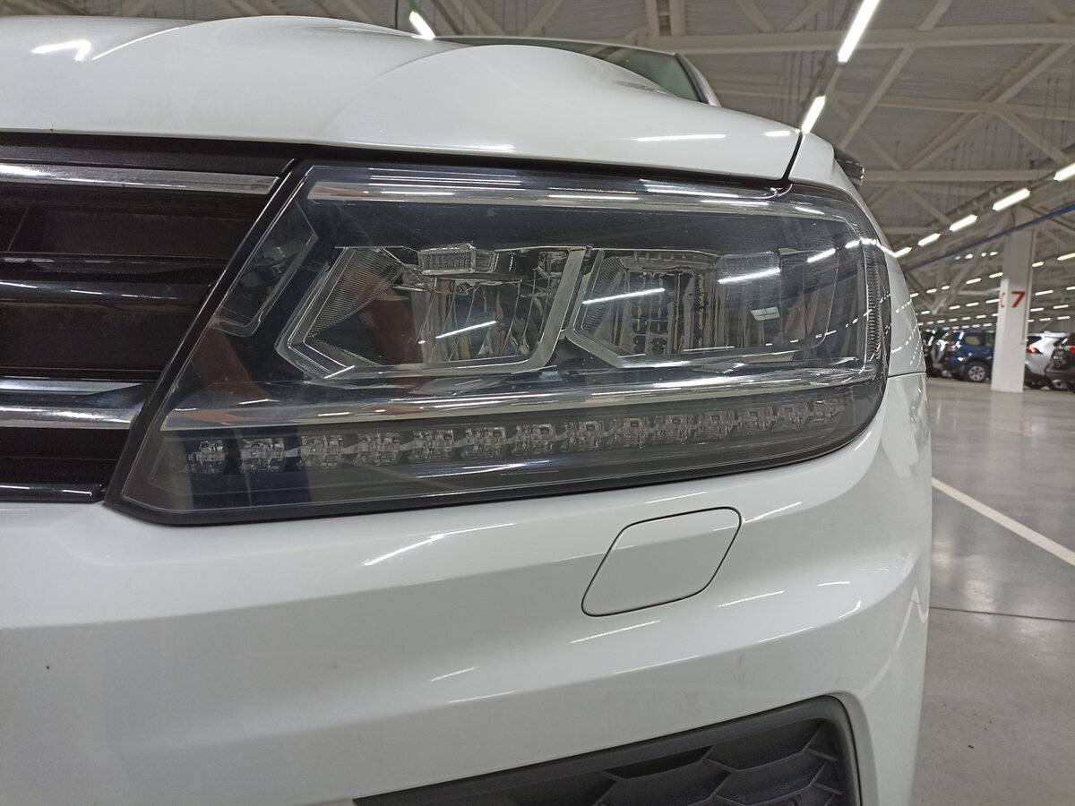 Volkswagen Tiguan, 2019 Фото №17