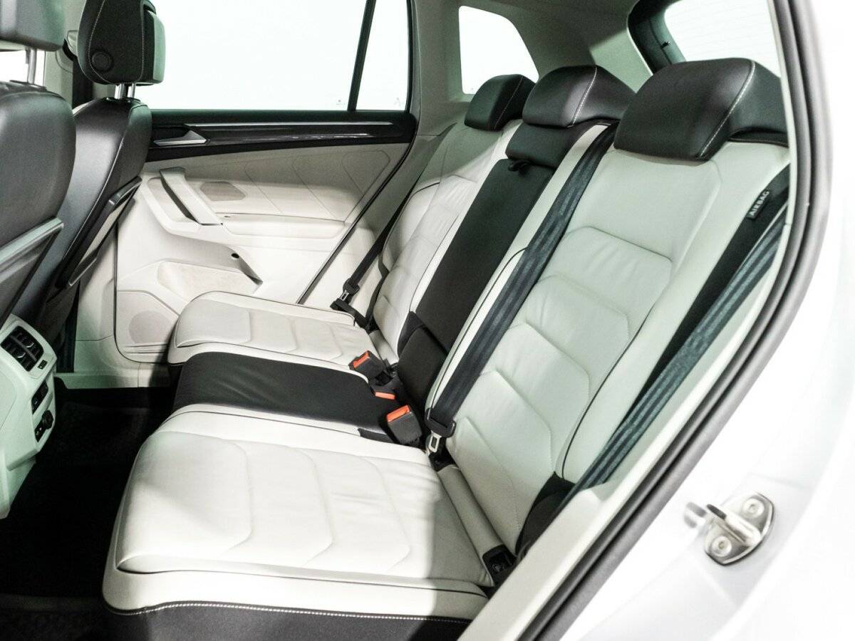 Volkswagen Tiguan, 2018 Фото №10