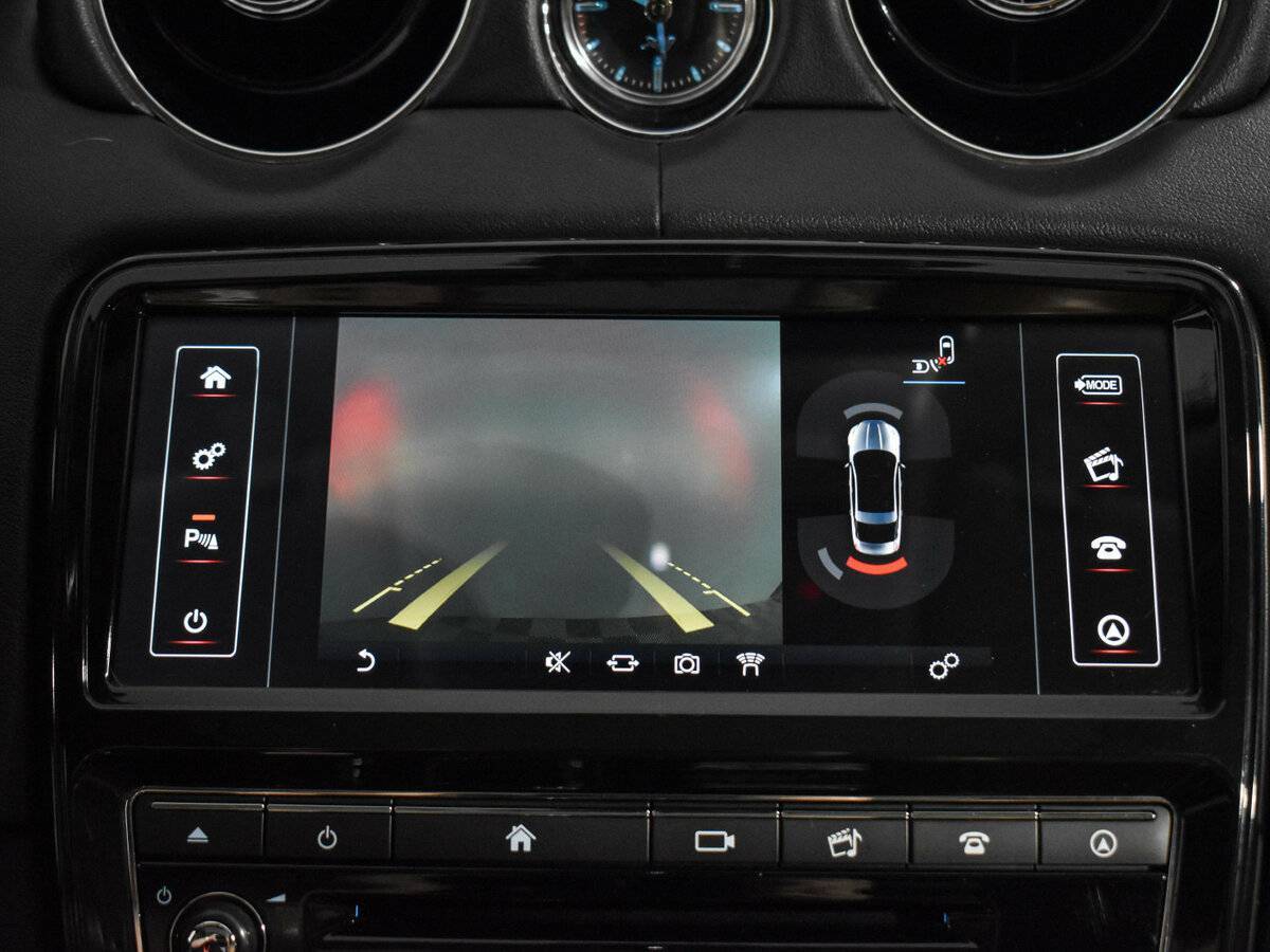 Jaguar XJ Long, 2016 Фото №23