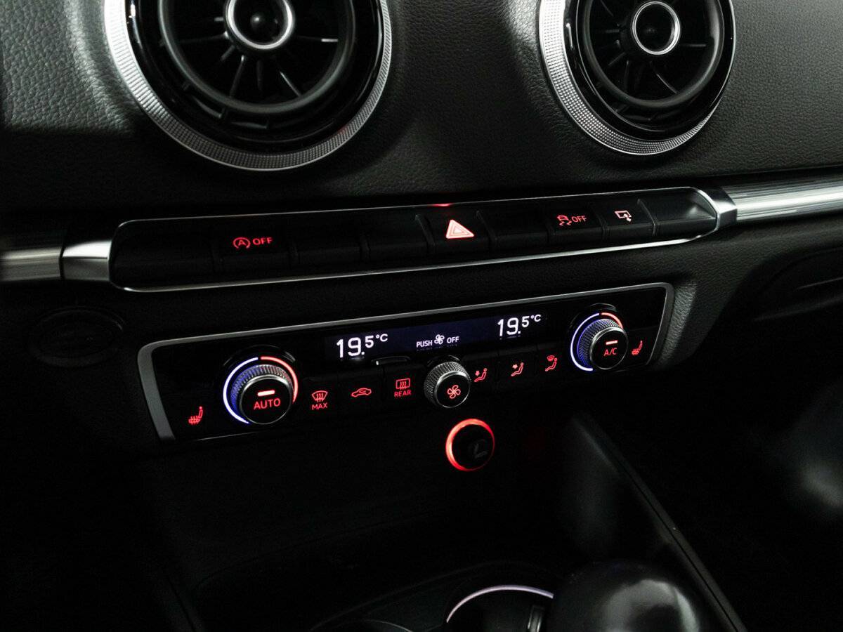 Audi A3, 2015 Фото №16