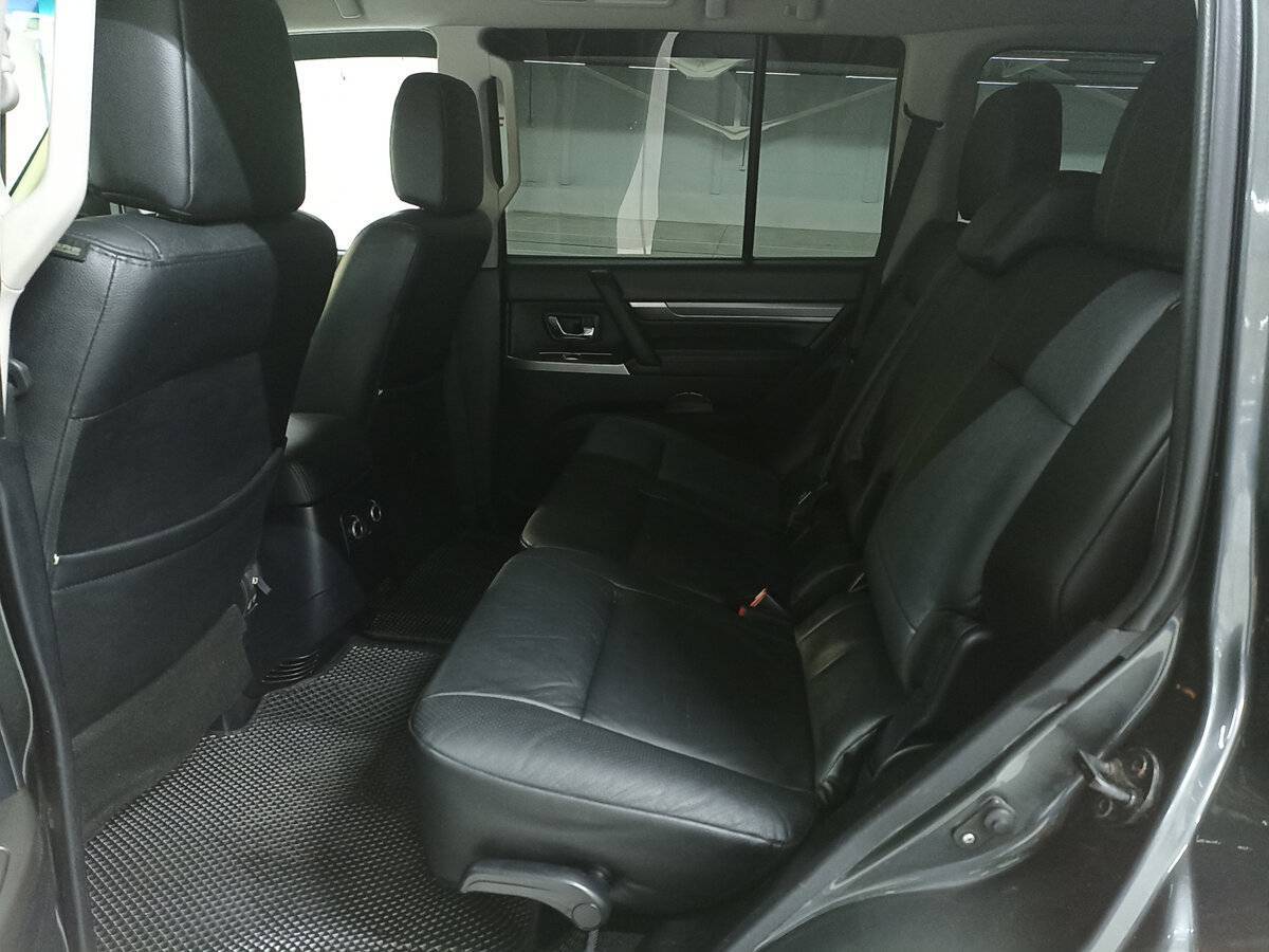 Mitsubishi Pajero, 2012 Фото №12