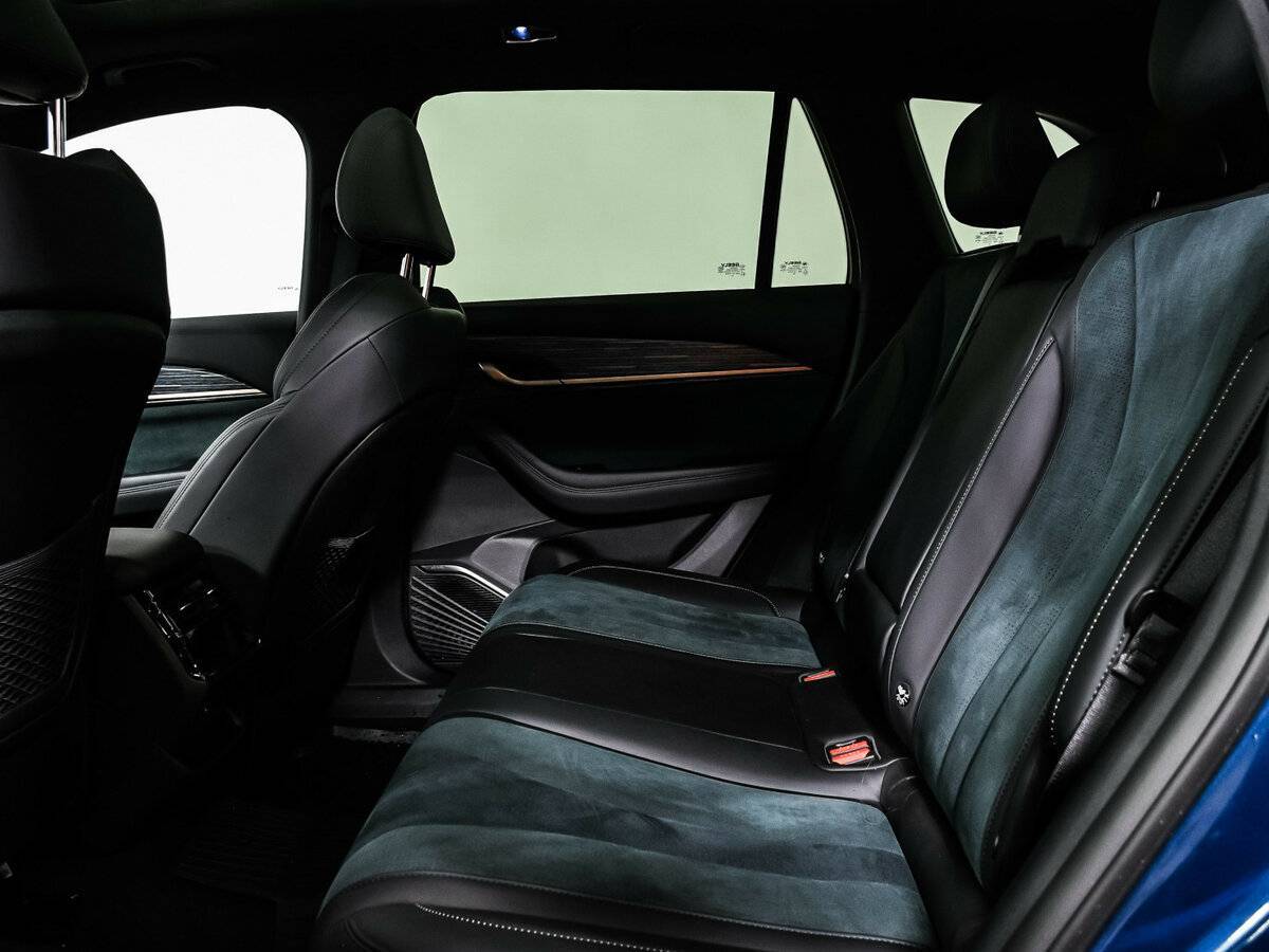 Geely Monjaro, 2022 Фото №13