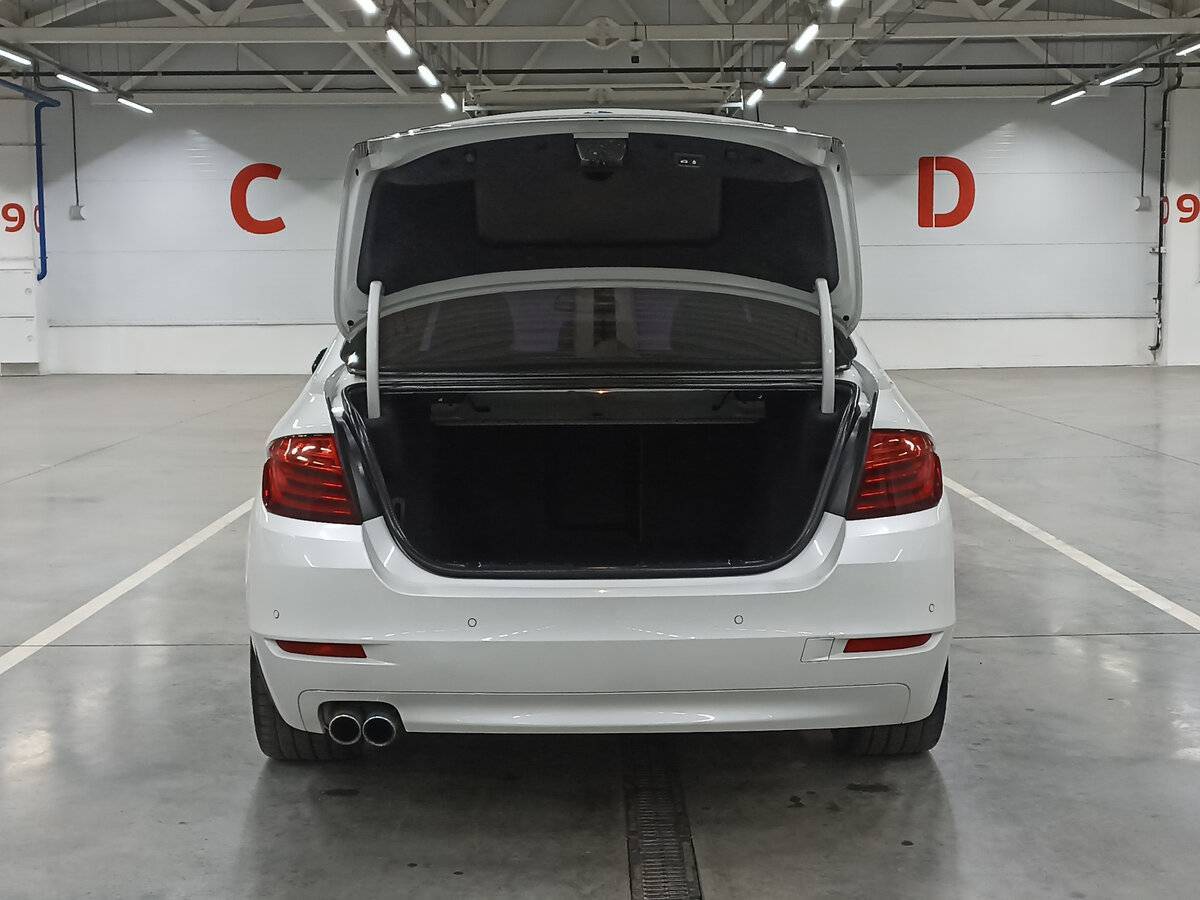 BMW 5 серии 525d xDrive, 2015 Фото №10