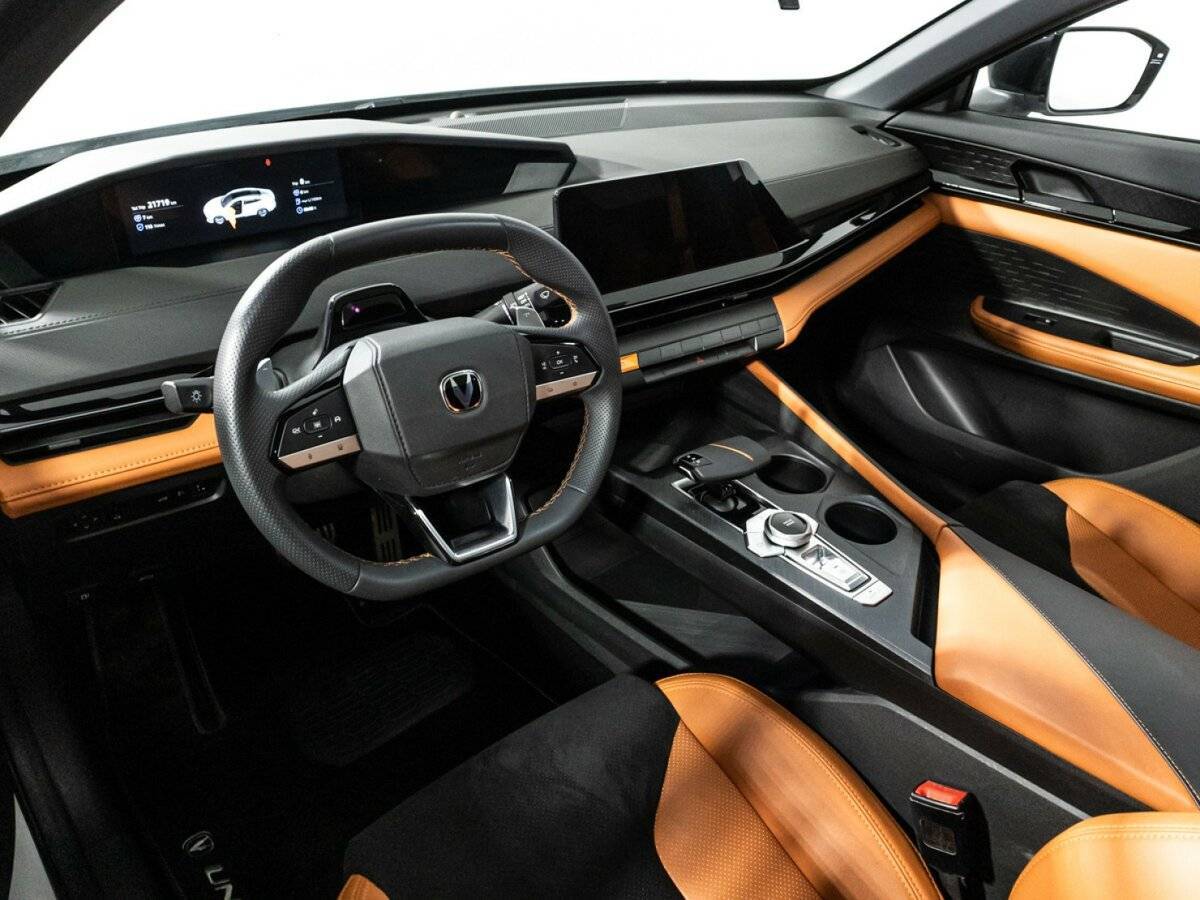 Changan UNI-V, 2023 Фото №11