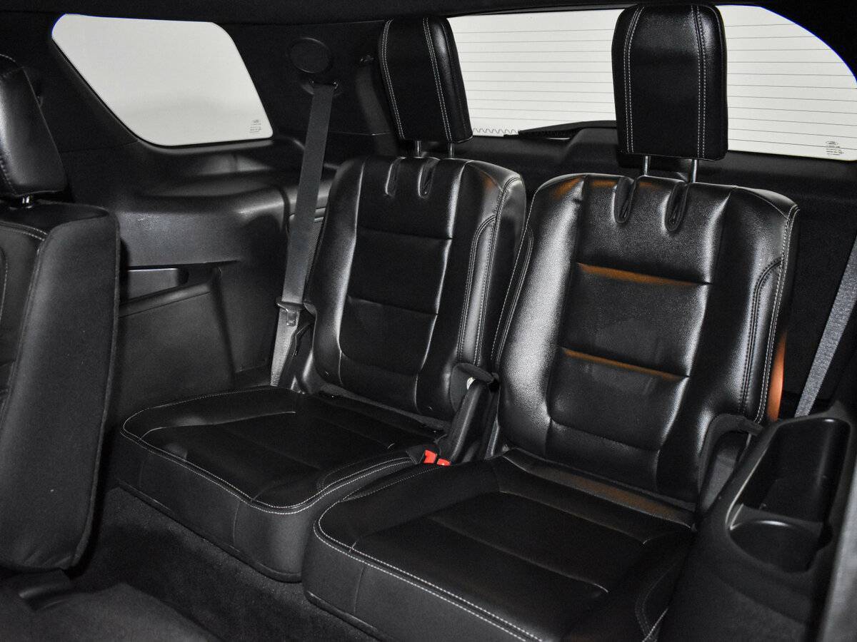 Ford Explorer, 2016 Фото №11
