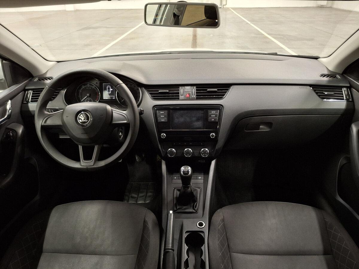 Skoda Octavia III (A7) Рестайлинг, 2018 Фото №14