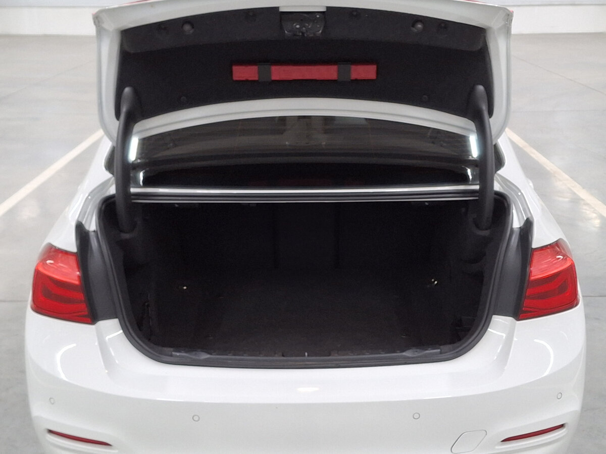 BMW 3 серии 318i VI (F3x) Рестайлинг, 2015 Фото №9