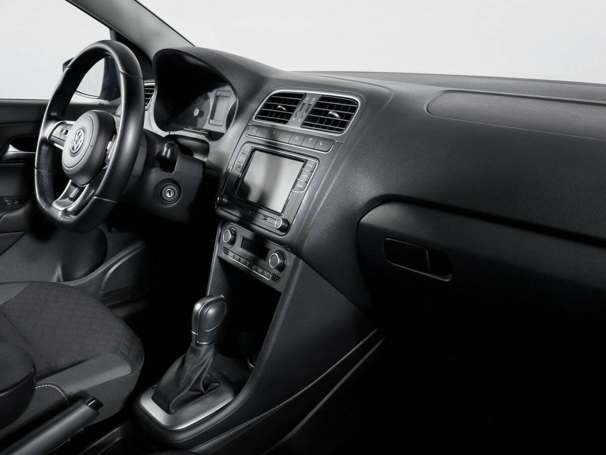 Volkswagen Polo V Рестайлинг, 2018 Фото №7