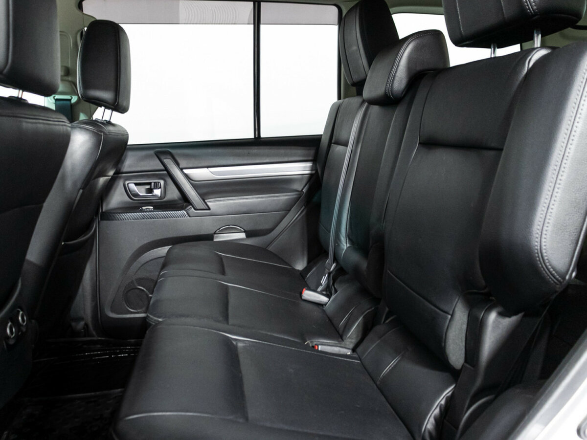 Mitsubishi Pajero IV Рестайлинг 2, 2015 - 107 291 км. | Фото №8