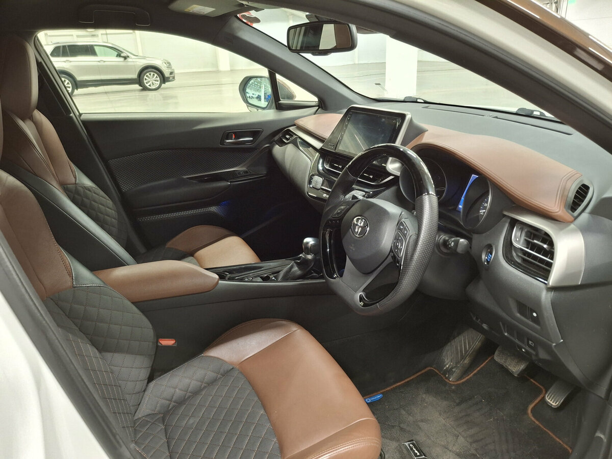 Toyota C-HR I Рестайлинг, 2019 Фото №16