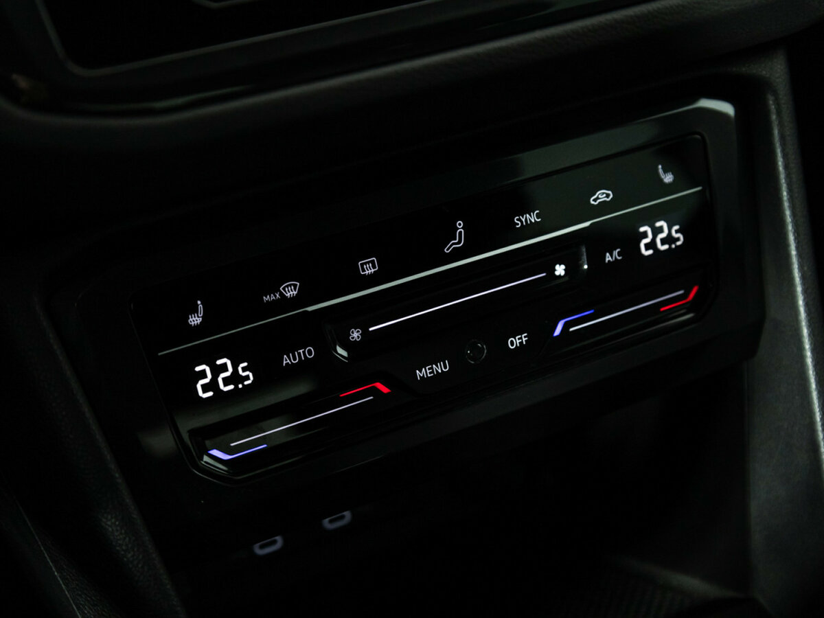 Volkswagen Tiguan II Рестайлинг, 2021 Фото №16