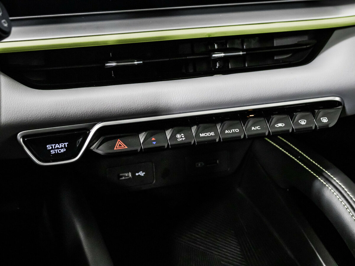 Geely Coolray (Binyue Cool) I Рестайлинг, 2023 Фото №15