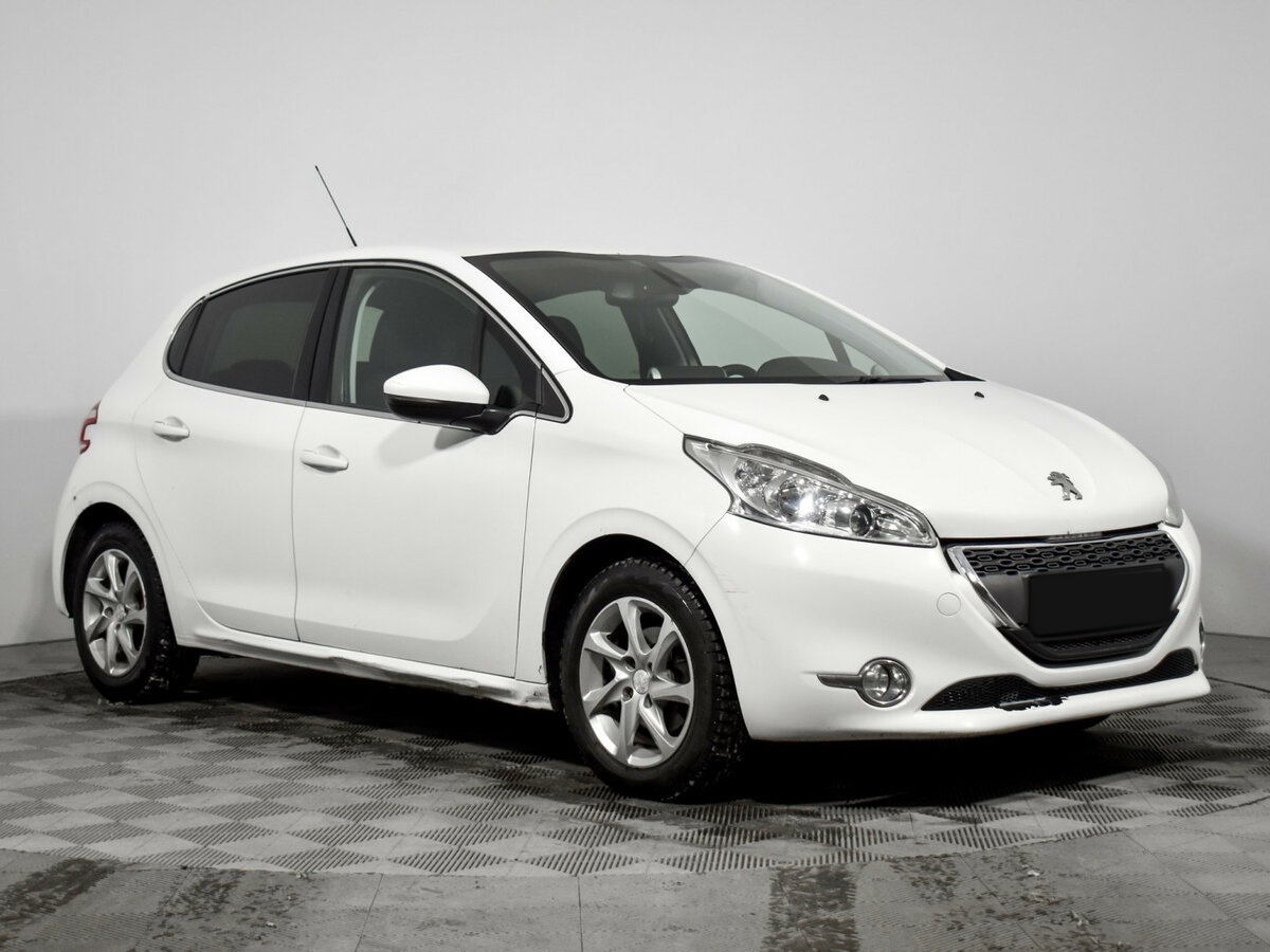 Peugeot 208 I, 2013 - 190 000 км. | Фото №3
