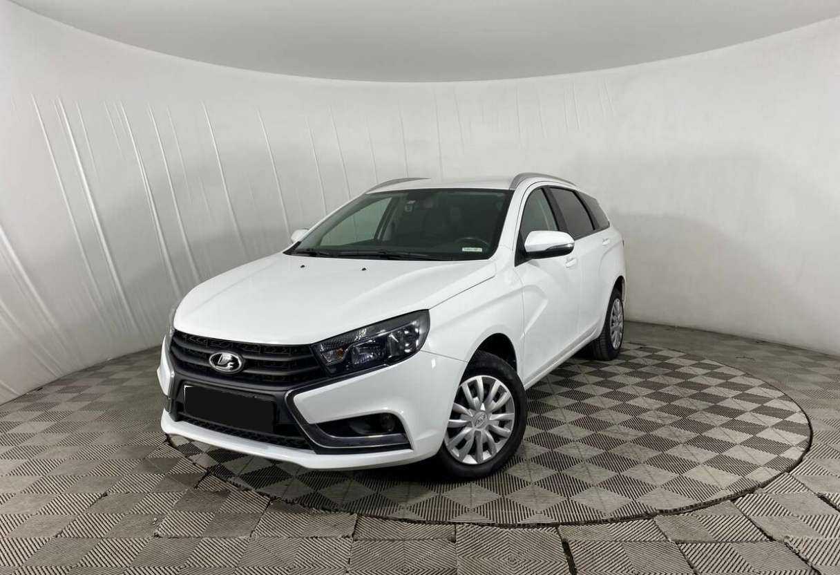 Lada (ВАЗ) Vesta SW, 2021 - 48 382 км. | Фото №1